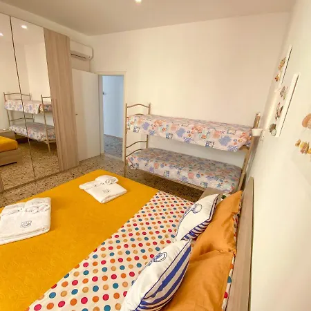 公寓 Petlyapartments #12 *