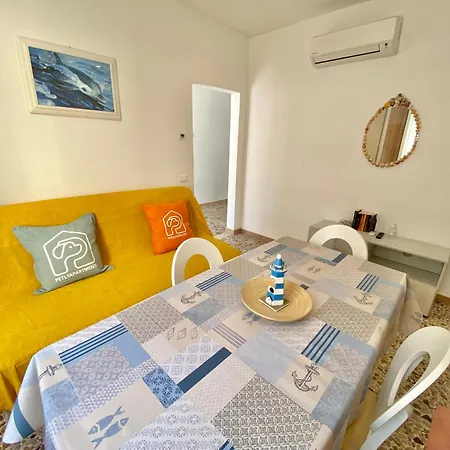 Petlyapartments #12 Apartman *